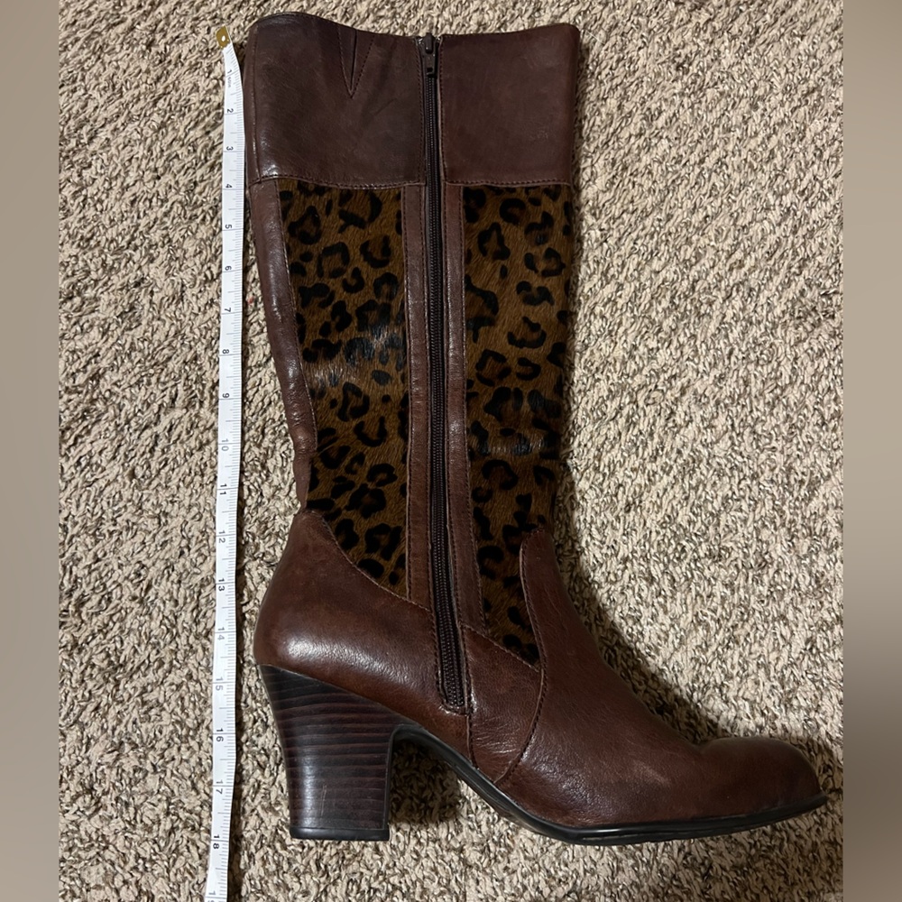 Born Brown Boots Knee High Zip Leopard Print Pony Hair Women Size 9 1/2 - Picture 14 of 16